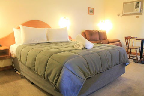 St Georges Motor Inn - Accommodation Bookings 30