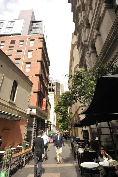 Metro Apartments On Bank Place - Accommodation Bookings 8