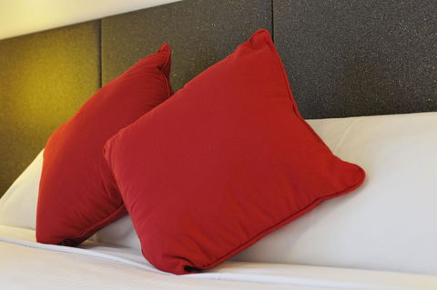 Metro Apartments On Bank Place - Accommodation Bookings 6
