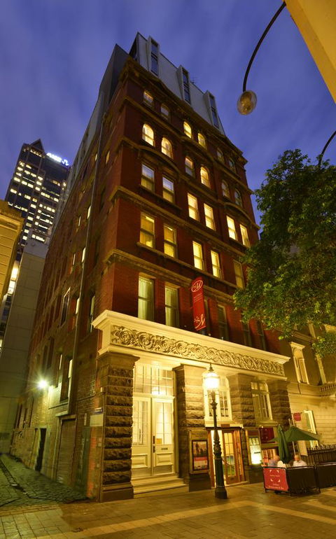 Metro Apartments On Bank Place - Accommodation Bookings 0