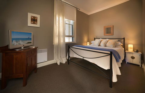 Athelstane House - Accommodation Bookings 15