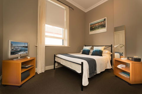 Athelstane House - Accommodation Bookings 17