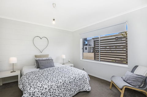 Portland Bay Apartments - Accommodation Bookings 18