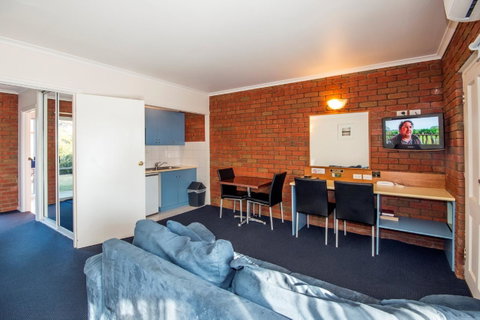 Torquay Tropicana Motel - Accommodation Bookings 24