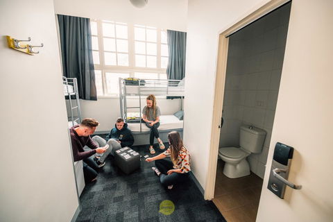 Roamer Melbourne - Formerly Selina Central Melbourne - Accommodation Bookings 3