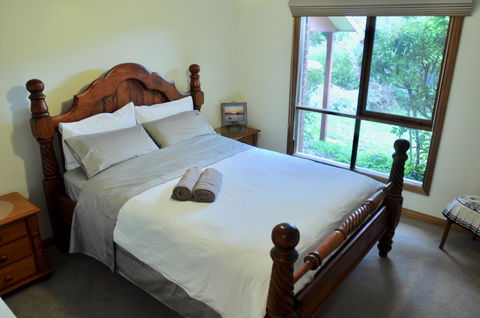 Crimea Retreat - Accommodation Bookings 8