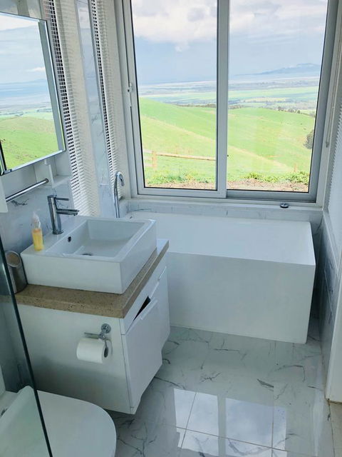 One Tree Hill Wilson Prom And Ocean Views - Accommodation Bookings 38