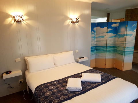 Tropicana Motor Inn - Accommodation Bookings 2