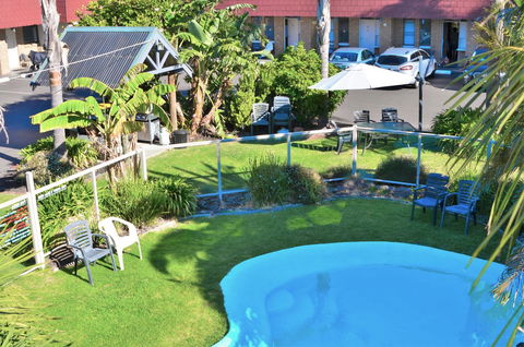 Tropicana Motor Inn - Accommodation Bookings 3