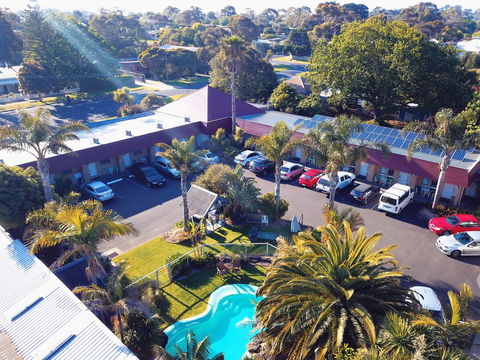 Tropicana Motor Inn - Accommodation Bookings 16