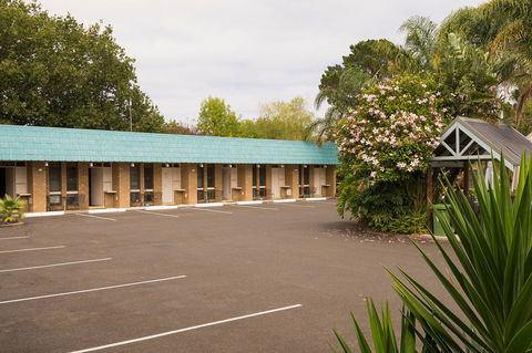 Tropicana Motor Inn - Accommodation Bookings 39