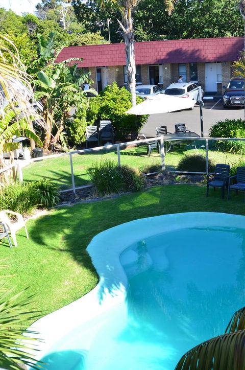 Tropicana Motor Inn - Accommodation Bookings 23