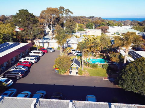 Tropicana Motor Inn - Accommodation Bookings 15