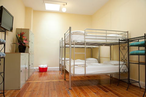 Hotel Claremont Guest House - Accommodation Bookings 34