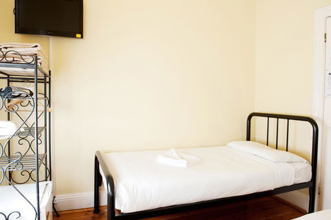 Hotel Claremont Guest House - Accommodation Bookings 5