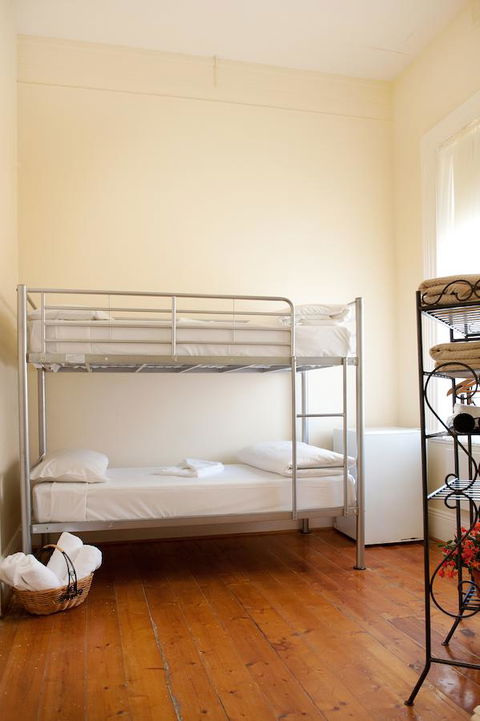 Hotel Claremont Guest House - Accommodation Bookings 41