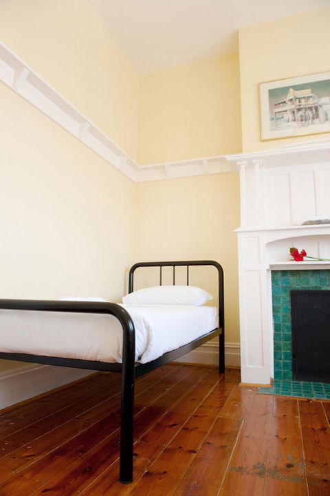 Hotel Claremont Guest House - Accommodation Bookings 4