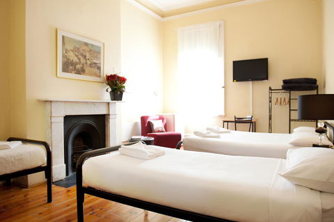 Hotel Claremont Guest House - Accommodation Bookings 39