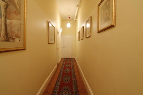Hotel Claremont Guest House - Accommodation Bookings 18