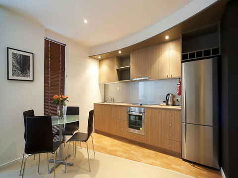 The Waves Apartments - Accommodation Bookings 22