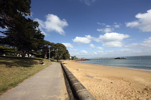 The Waves Apartments - Accommodation Bookings 31