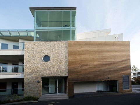 The Waves Apartments - Accommodation Bookings 29