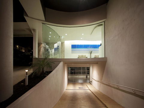 The Waves Apartments - Accommodation Bookings 19