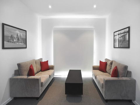The Waves Apartments - Accommodation Bookings 10