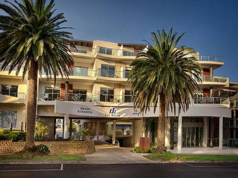 The Waves Apartments - Accommodation Bookings 1