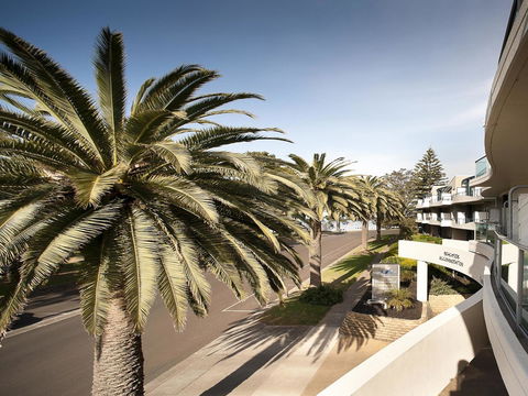 The Waves Apartments - Accommodation Bookings 17