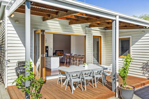 Central Bendigo Cottage, Walk To Everywhere!! - Accommodation Bookings 2