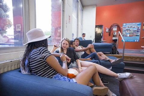 Melbourne Metro YHA - Accommodation Bookings 34