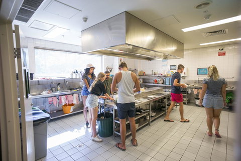 Melbourne Metro YHA - Accommodation Bookings 3