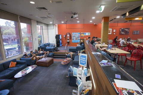 Melbourne Metro YHA - Accommodation Bookings 6