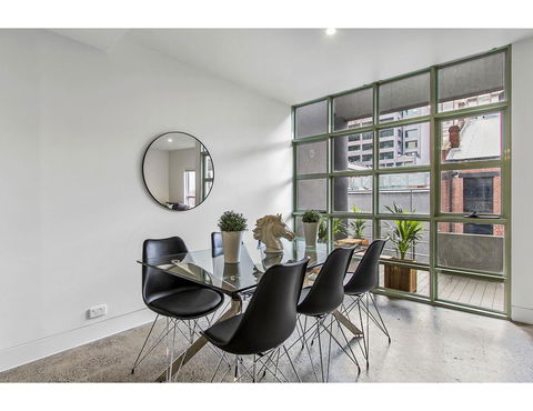 Sophisticated Modern 3 Bed Home In Foodie Paradise - Accommodation Bookings 6