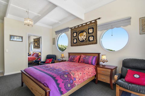 Black Dolphin Beach Penthouse - Accommodation Bookings 12