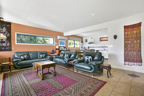 Black Dolphin Beach Penthouse - Accommodation Bookings 5