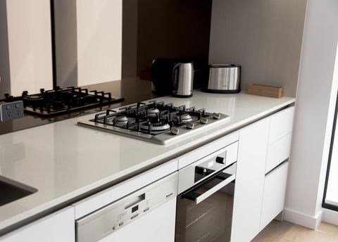 Pars Apartments - Collins Wharf Waterfront, Docklands - Accommodation Bookings 24