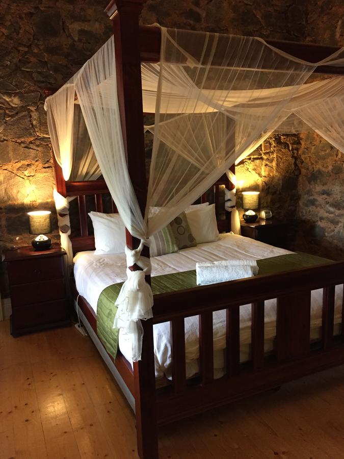  Accommodation Bookings
