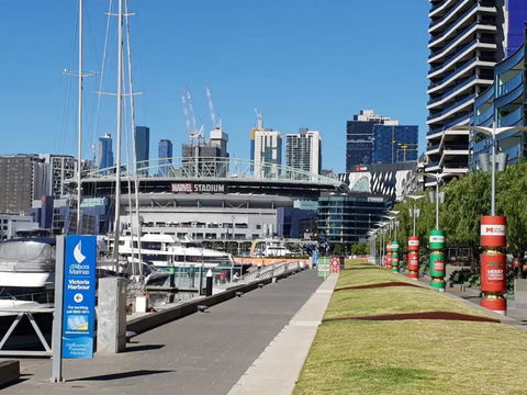 JC Waterfront Apartments On Collins - Accommodation Bookings 24