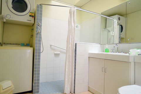 Executive Hideaway - Accommodation Bookings 2