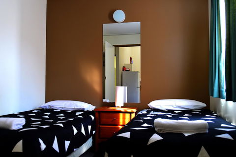 Executive Hideaway - Accommodation Bookings 5