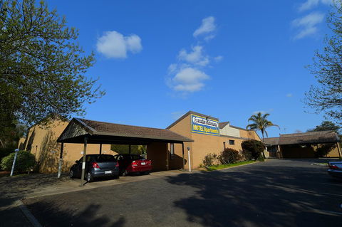 Executive Hideaway - Accommodation Bookings 10