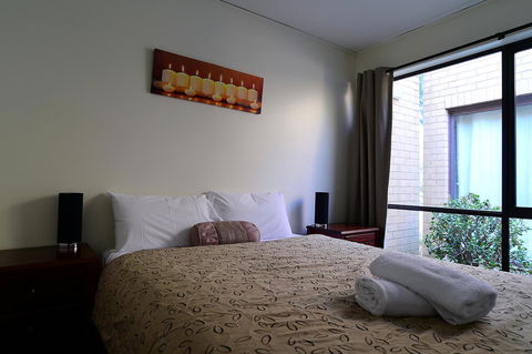 Executive Hideaway - Accommodation Bookings 13