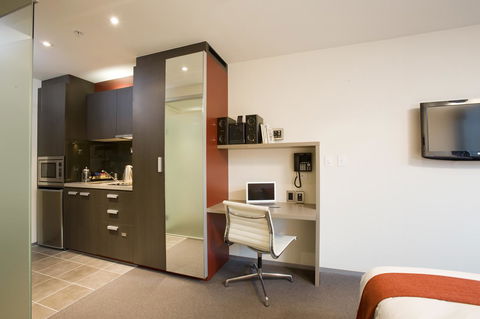 City Tempo - Queen St - Accommodation Bookings 25