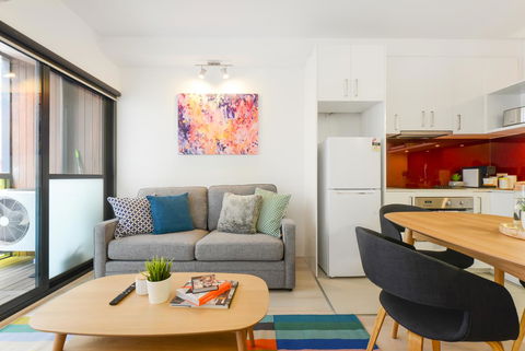 Canvas Suites On Russell Place - Accommodation Bookings 32