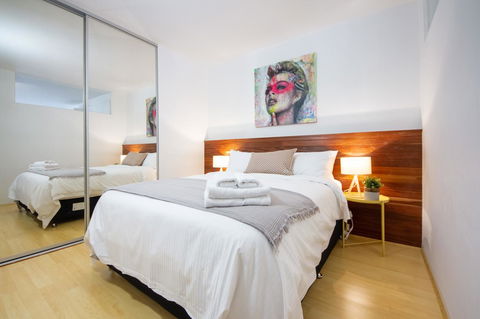 Canvas Suites On Russell Place - Accommodation Bookings 27