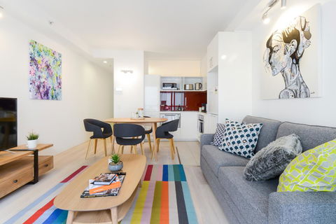 Canvas Suites On Russell Place - Accommodation Bookings 11