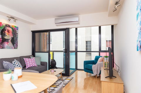 Canvas Suites On Russell Place - Accommodation Bookings 19