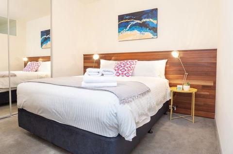 Canvas Suites On Russell Place - Accommodation Bookings 15